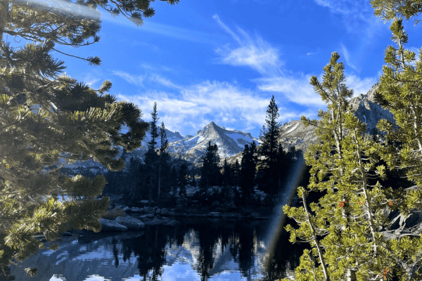 Views near Lake Sabrina and Blue lake